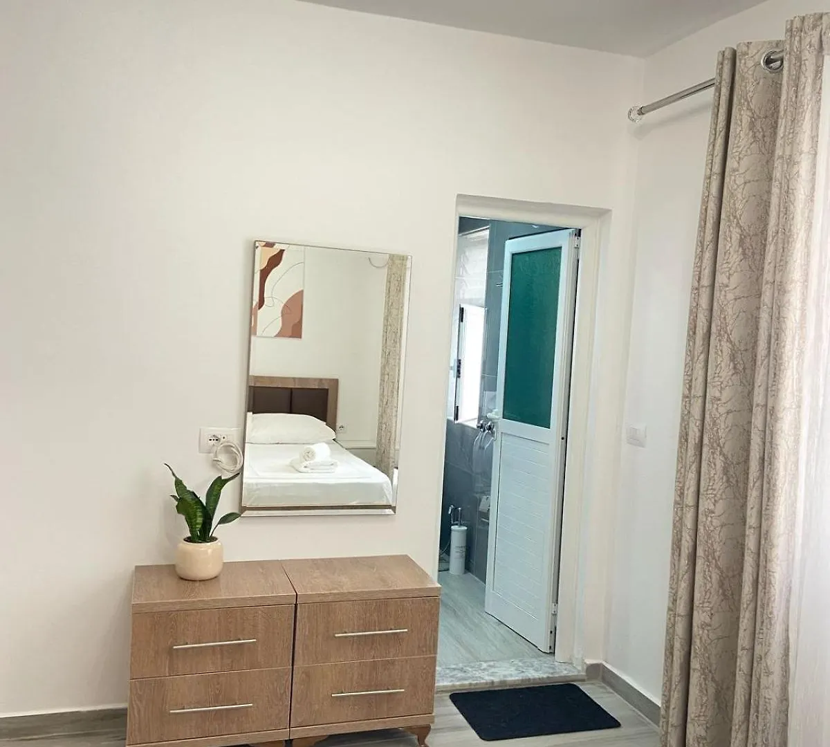 Azure Nest Apartment Sarandë