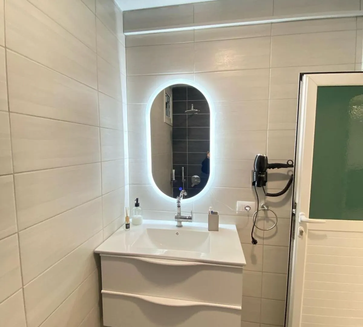 Azure Nest Apartment Sarandë