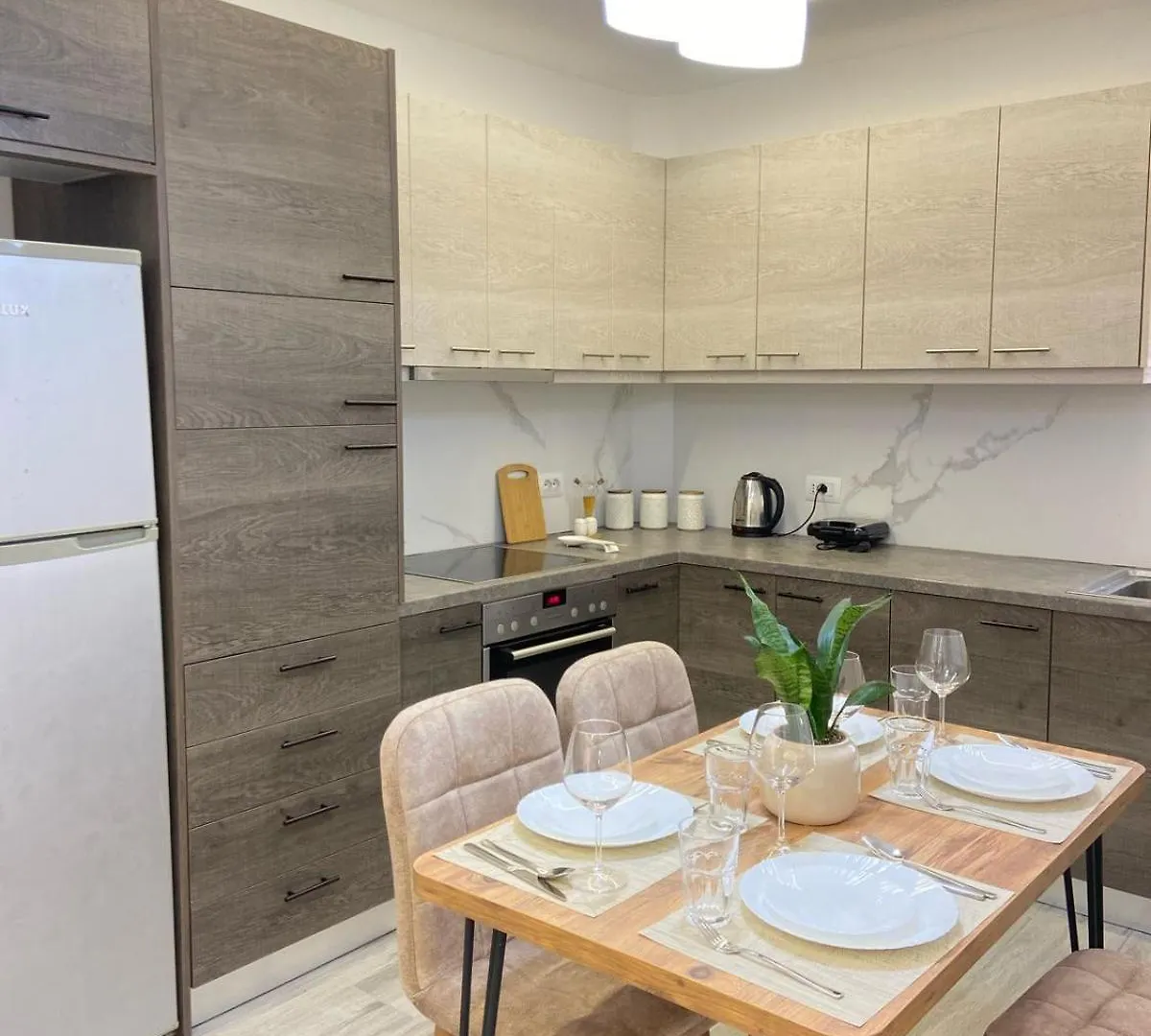 Azure Nest Apartment Sarandë